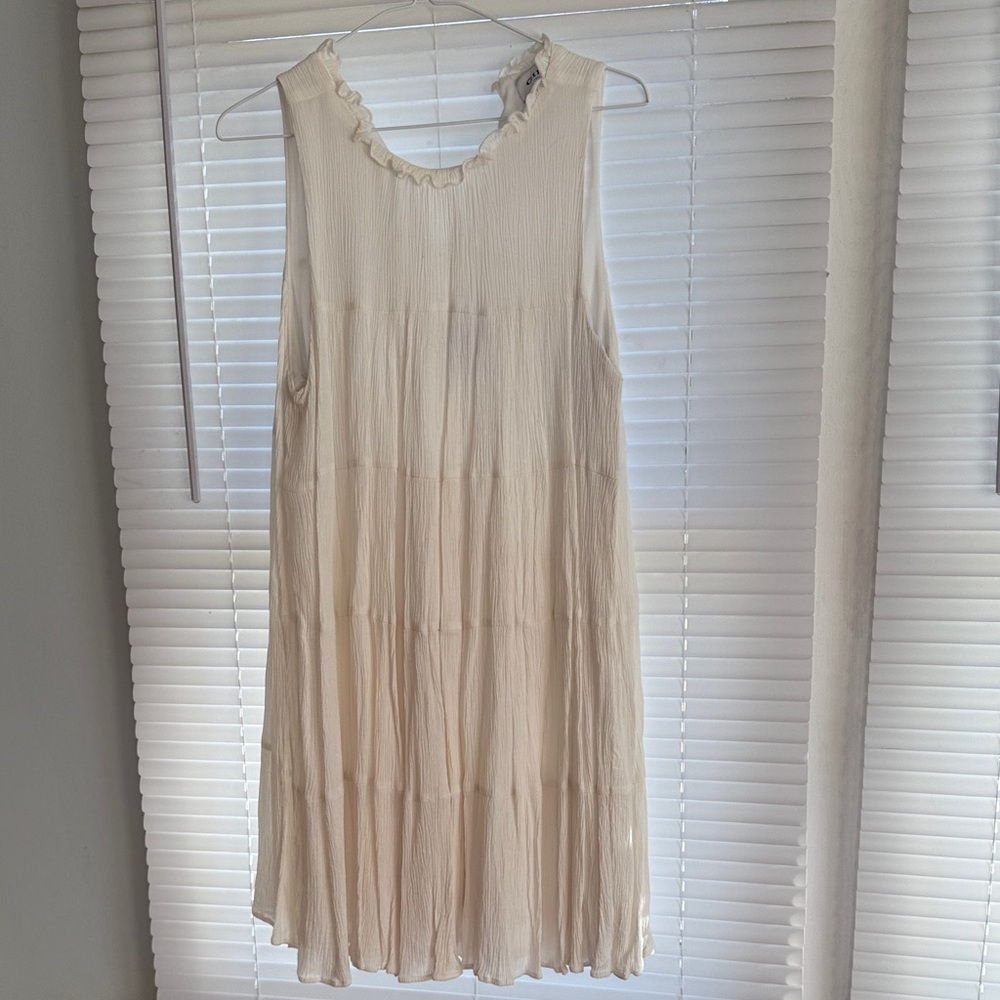 Elegant Cream Sleeveless Dress